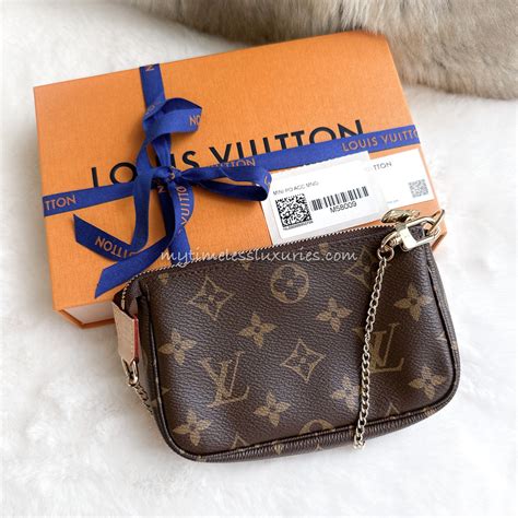 louis vuitton pochette friendly|pochette louis vuitton monogram.